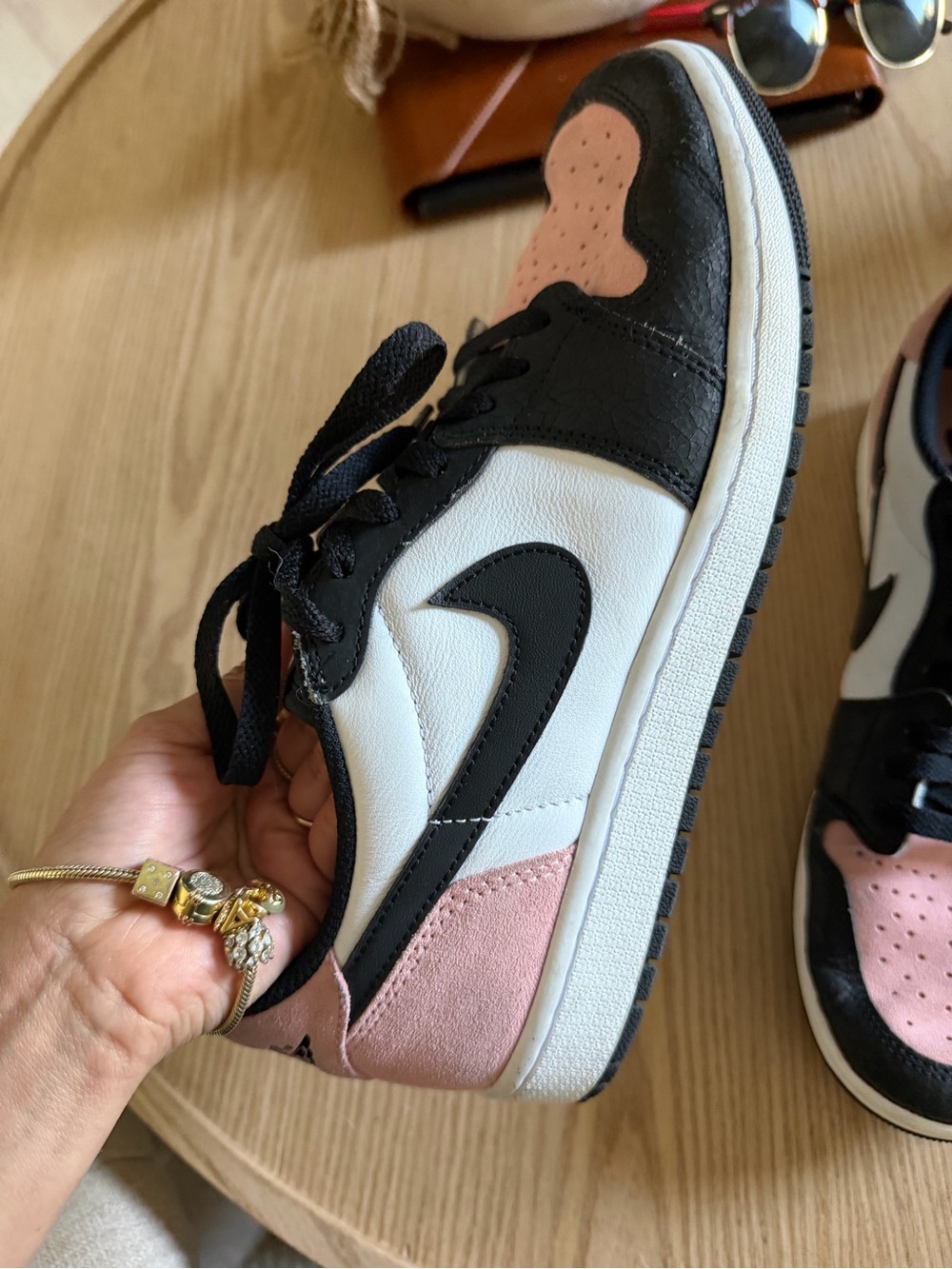 Nike Low-Top Sneakers in Black, White & Pink - Picture 4 of 7